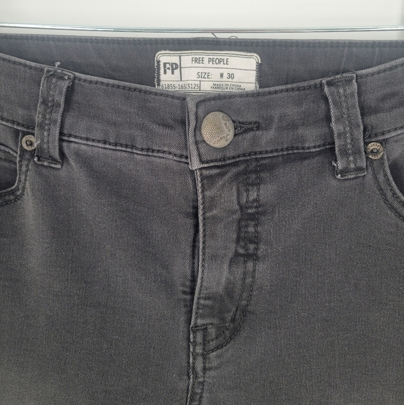 NWT Free People Jayde Stretch Denim Flared Leg Jeans Size 30 New - Picture 2 of 5